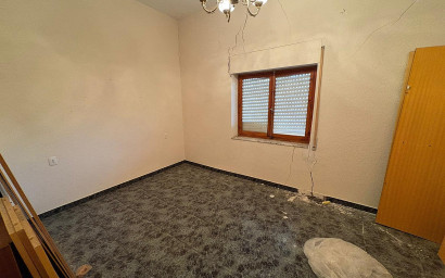 Herverkoop - Herenhuis -
Pinoso