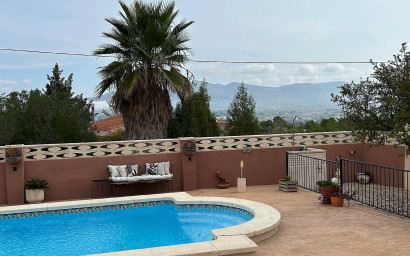 Herverkoop - Villa -
Sax