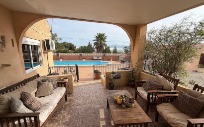 Herverkoop - Villa -
Sax