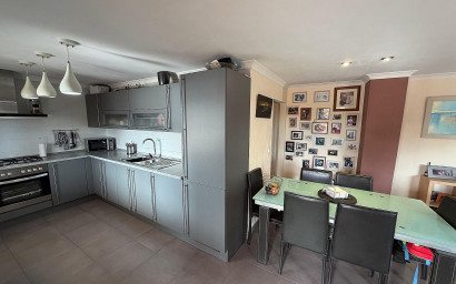 Herverkoop - Villa -
Sax