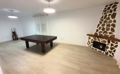 Herverkoop - Villa -
Tibi