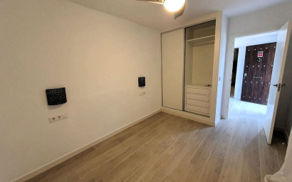 Herverkoop - Villa -
Tibi