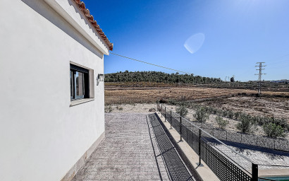 Resale - Villa -
Pinoso