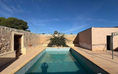 Resale - Village house -
Monovar