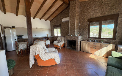 Resale - Villa -
Sax