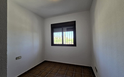 Resale - Bungalow -
Algorfa