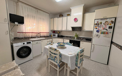 Resale - Villa -
Monovar