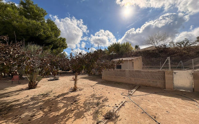 Resale - Villa -
Monovar