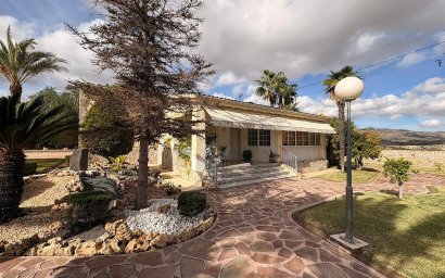 Resale - Villa -
Monovar