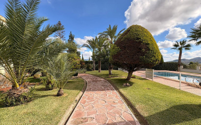 Resale - Villa -
Monovar