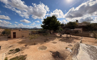 Resale - Villa -
Monovar