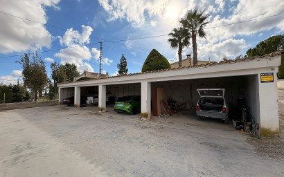 Resale - Villa -
Monovar