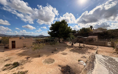 Resale - Villa -
Monovar