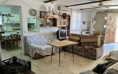 Resale - Finca / Country Property -
El Canton