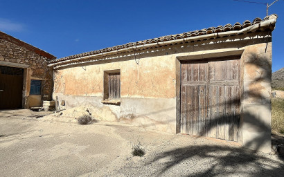 Resale - Finca / Country Property -
El Canton