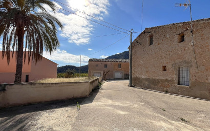 Resale - Finca / Country Property -
El Canton