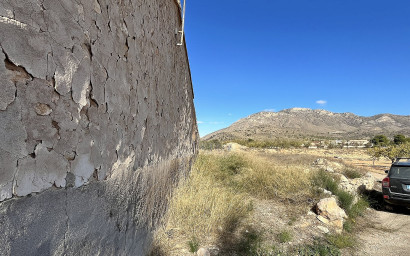 Resale - Finca / Country Property -
El Canton