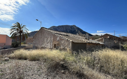 Resale - Finca / Country Property -
El Canton