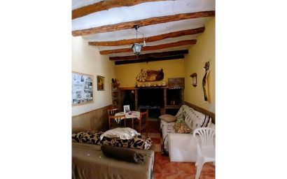 Herverkoop - Landhuis -
Caudete