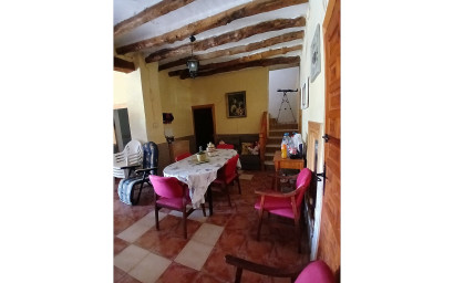 Herverkoop - Landhuis -
Caudete