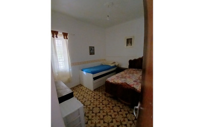 Herverkoop - Landhuis -
Caudete