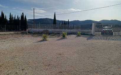 Resale - Villa -
Canada De La Lena