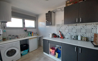 Resale - Villa -
Canada De La Lena