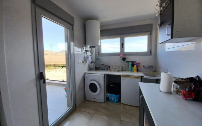 Resale - Villa -
Canada De La Lena