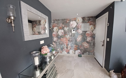 Resale - Villa -
Canada De La Lena