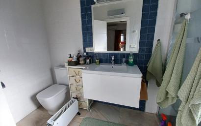 Resale - Villa -
Canada De La Lena