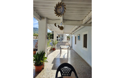Resale - Finca / Country Property -
Yecla