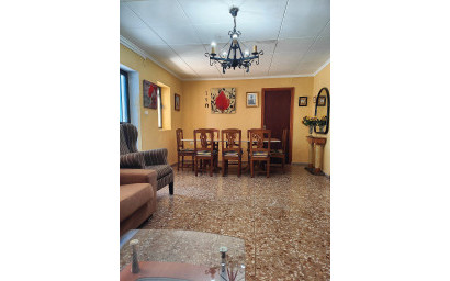 Resale - Finca / Country Property -
Yecla