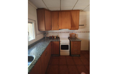 Resale - Finca / Country Property -
Yecla