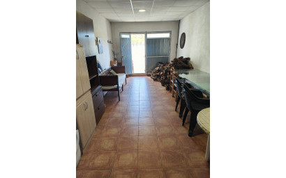 Resale - Finca / Country Property -
Yecla