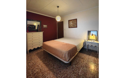 Resale - Finca / Country Property -
Yecla