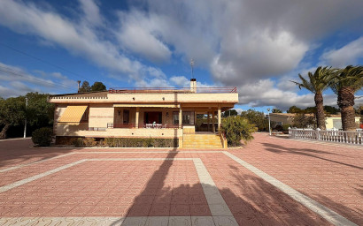 Herverkoop - Villa -
Sax