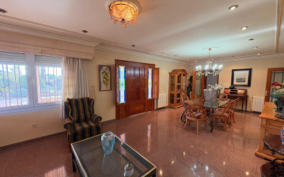 Herverkoop - Villa -
Sax