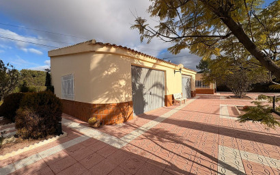 Herverkoop - Villa -
Sax