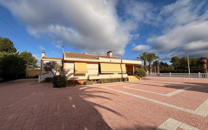 Herverkoop - Villa -
Sax