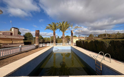 Herverkoop - Villa -
Sax