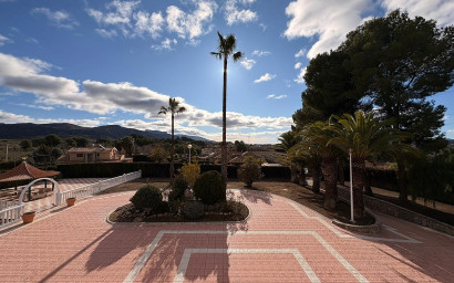 Herverkoop - Villa -
Sax