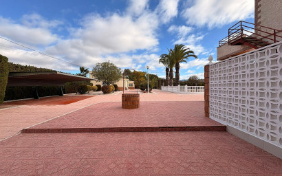 Herverkoop - Villa -
Sax