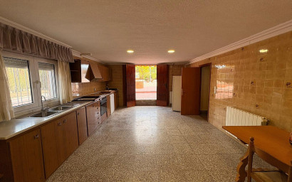 Herverkoop - Villa -
Sax