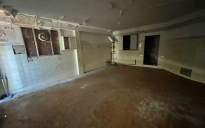 Resale - Townhouse -
Biar