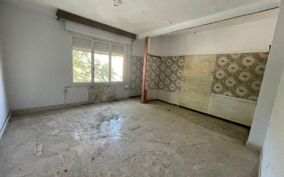 Resale - Townhouse -
Biar