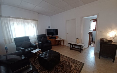 Resale - Finca / Country Property -
Yecla