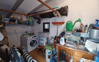 Resale - Finca / Country Property -
Yecla