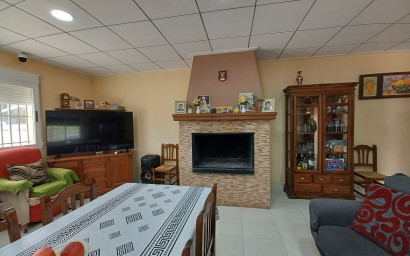 Herverkoop - Landhuis -
Monovar