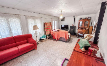 Resale - Finca / Country Property -
Sax