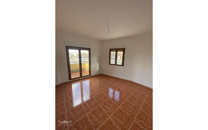Resale - Townhouse -
Pinoso - Pinoso Alicante